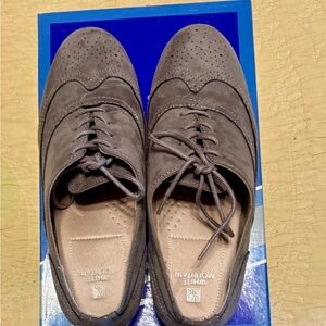 White Mountain Gray Oxfords with Suede Finish
